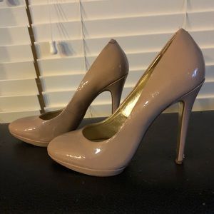 Steve Madden Nude Pumps